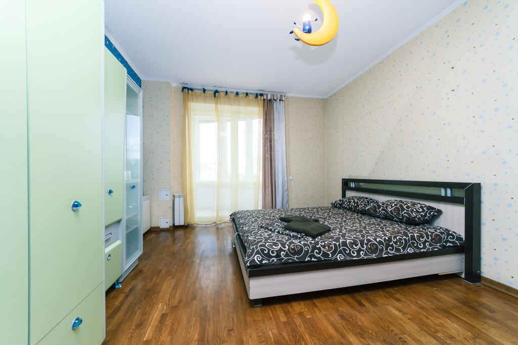 Two-Storey Apartment Near Iec Kiev Exteriör bild