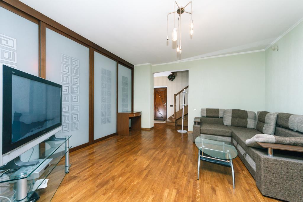Two-Storey Apartment Near Iec Kiev Exteriör bild